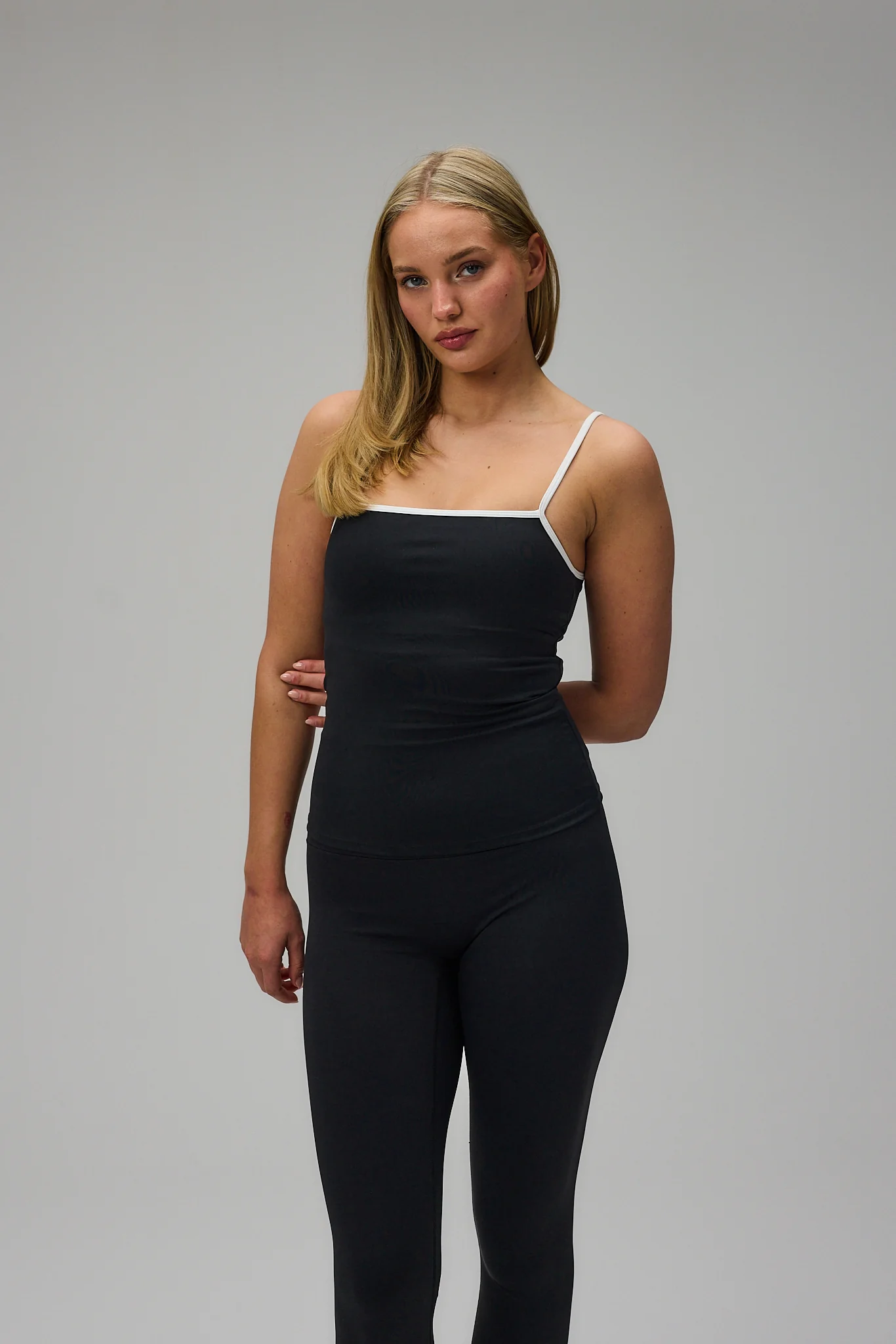 Active Tank Top - Black - Image 8