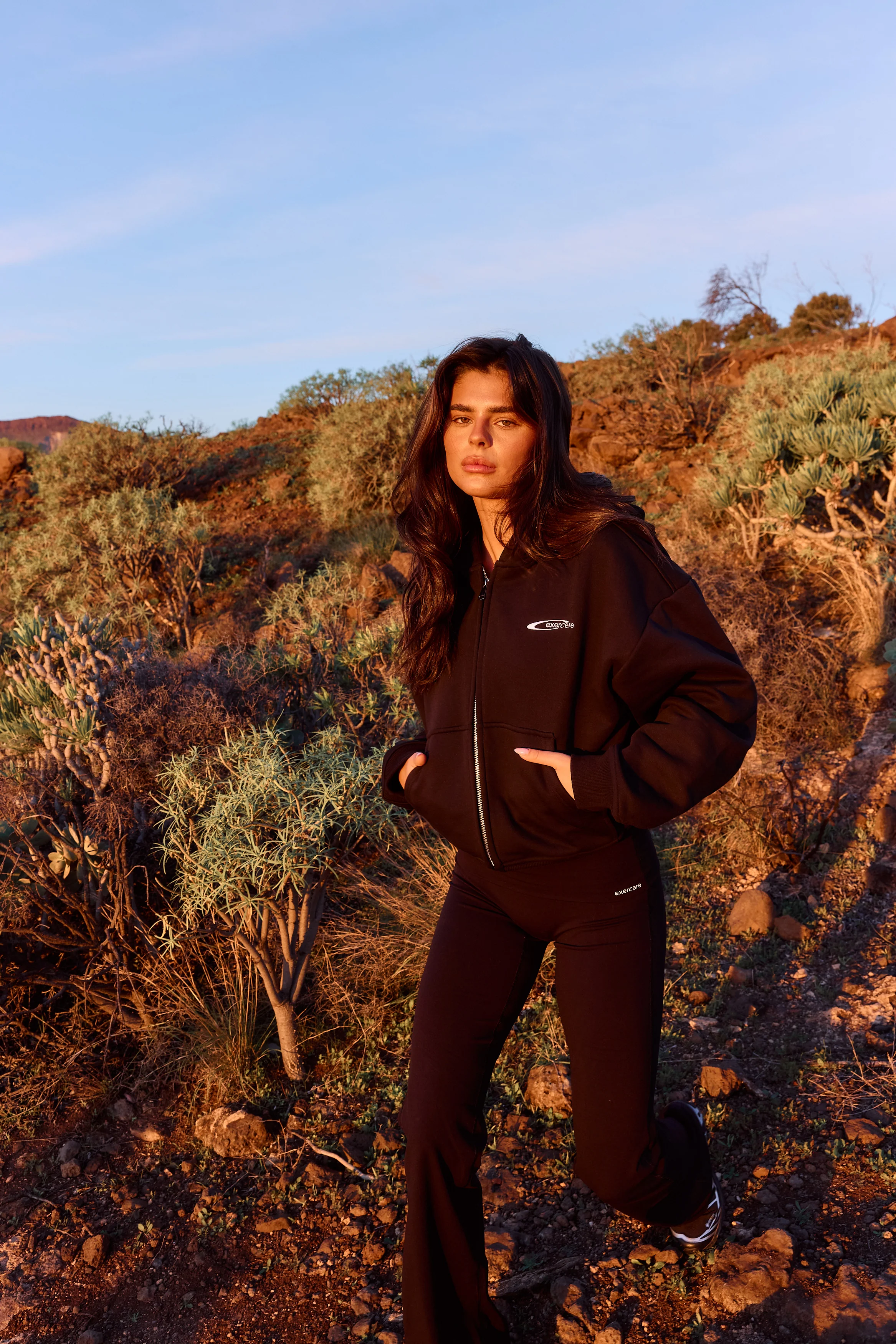 Aero Cropped Zip Hoodie - Black - Image 4