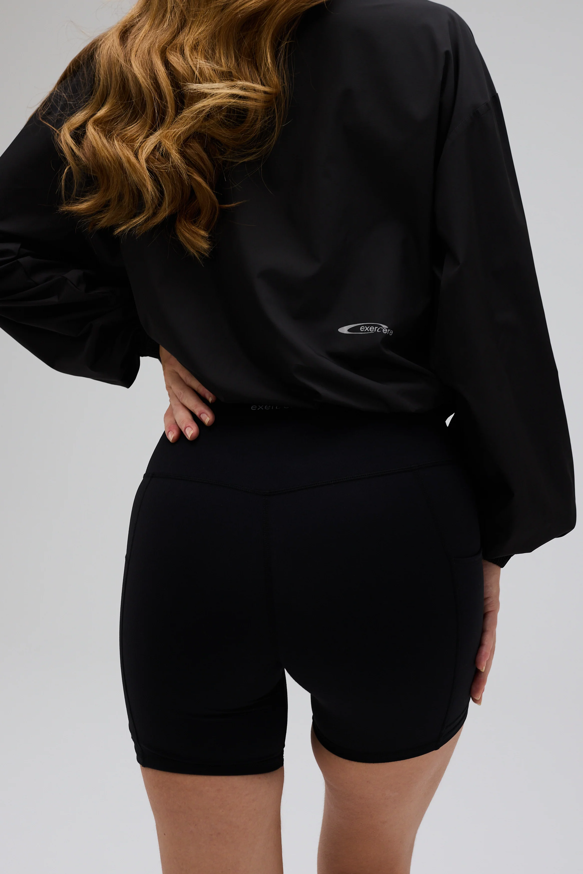 Aero Zip Jacket - Black - Image 10