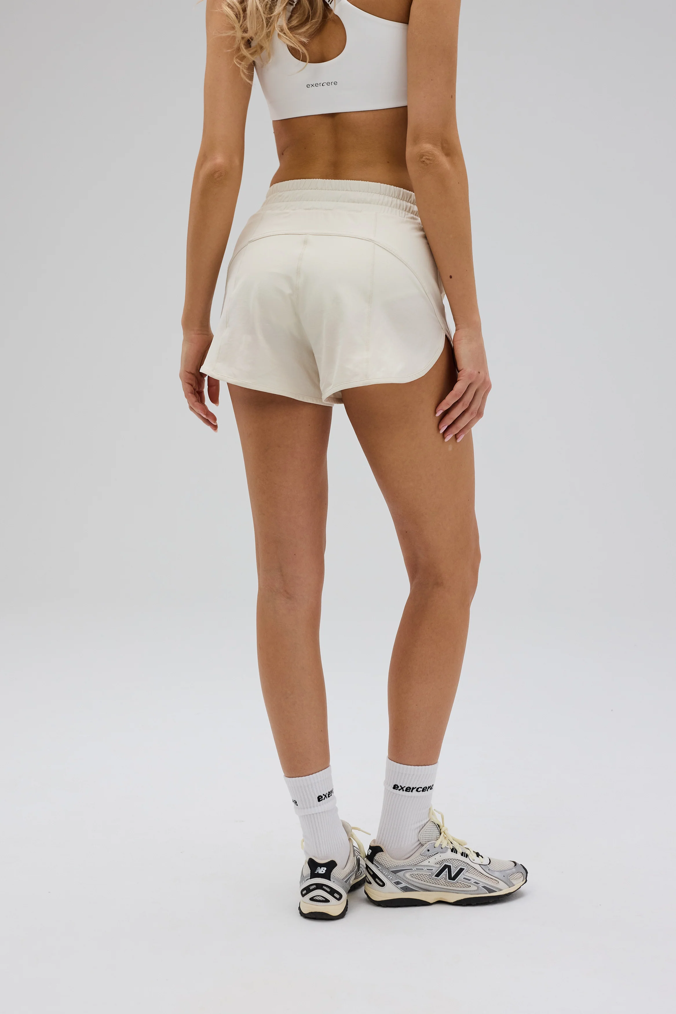 Flow Running Shorts - Light Beige - Image 4