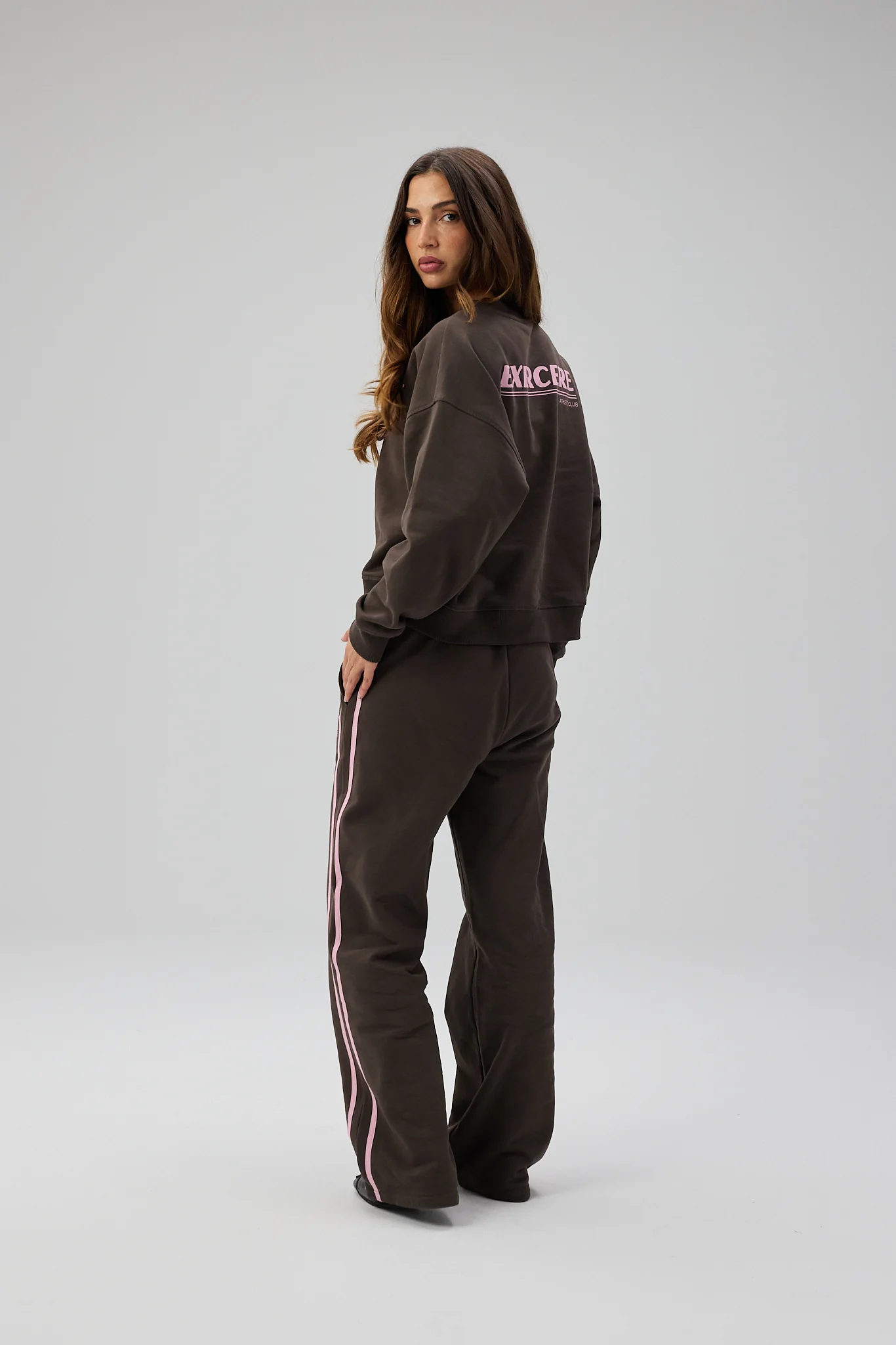 Loose Fit Sweatpants - Shadow Brown - Image 3