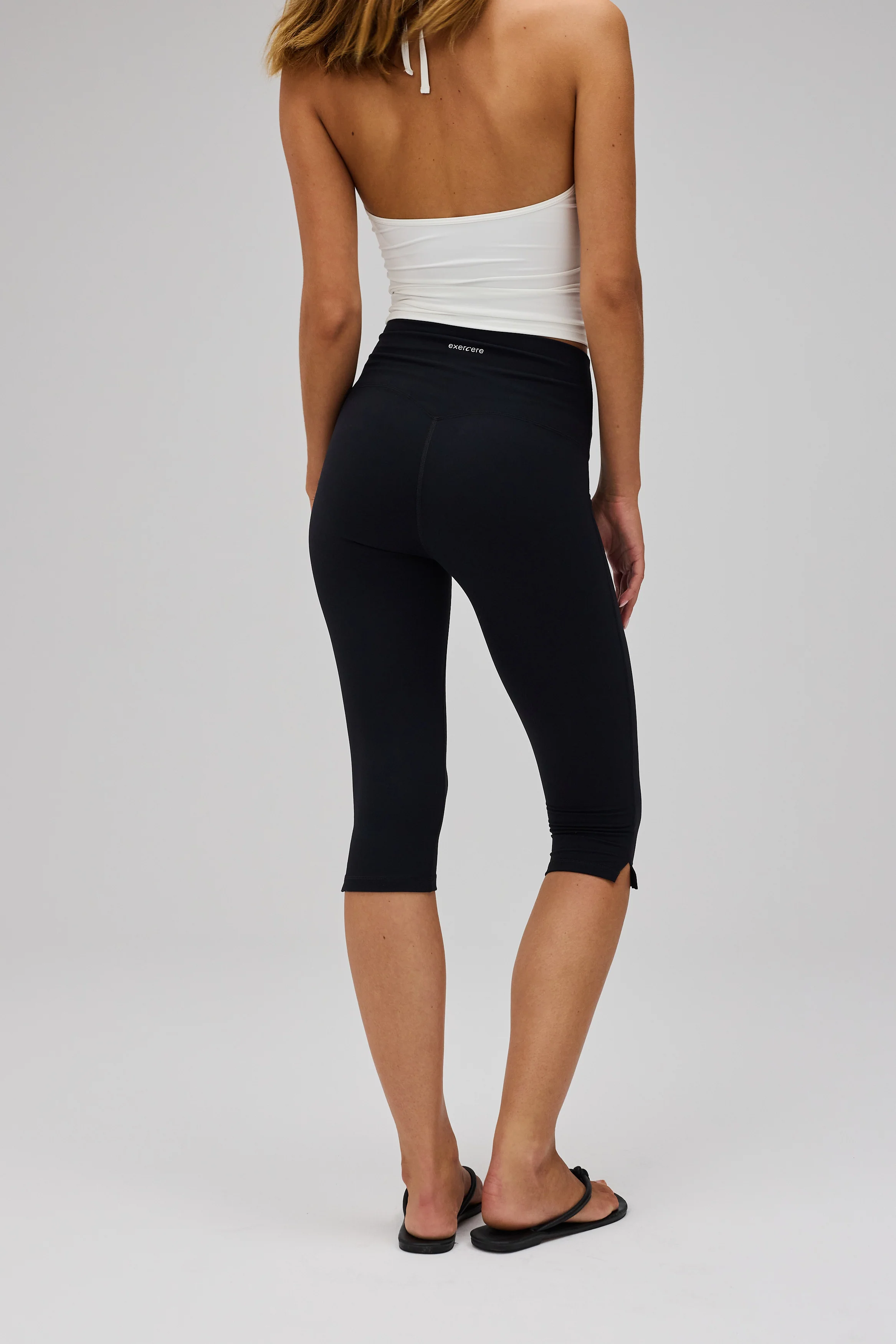 Neaty Capri Tights - Black - Image 4