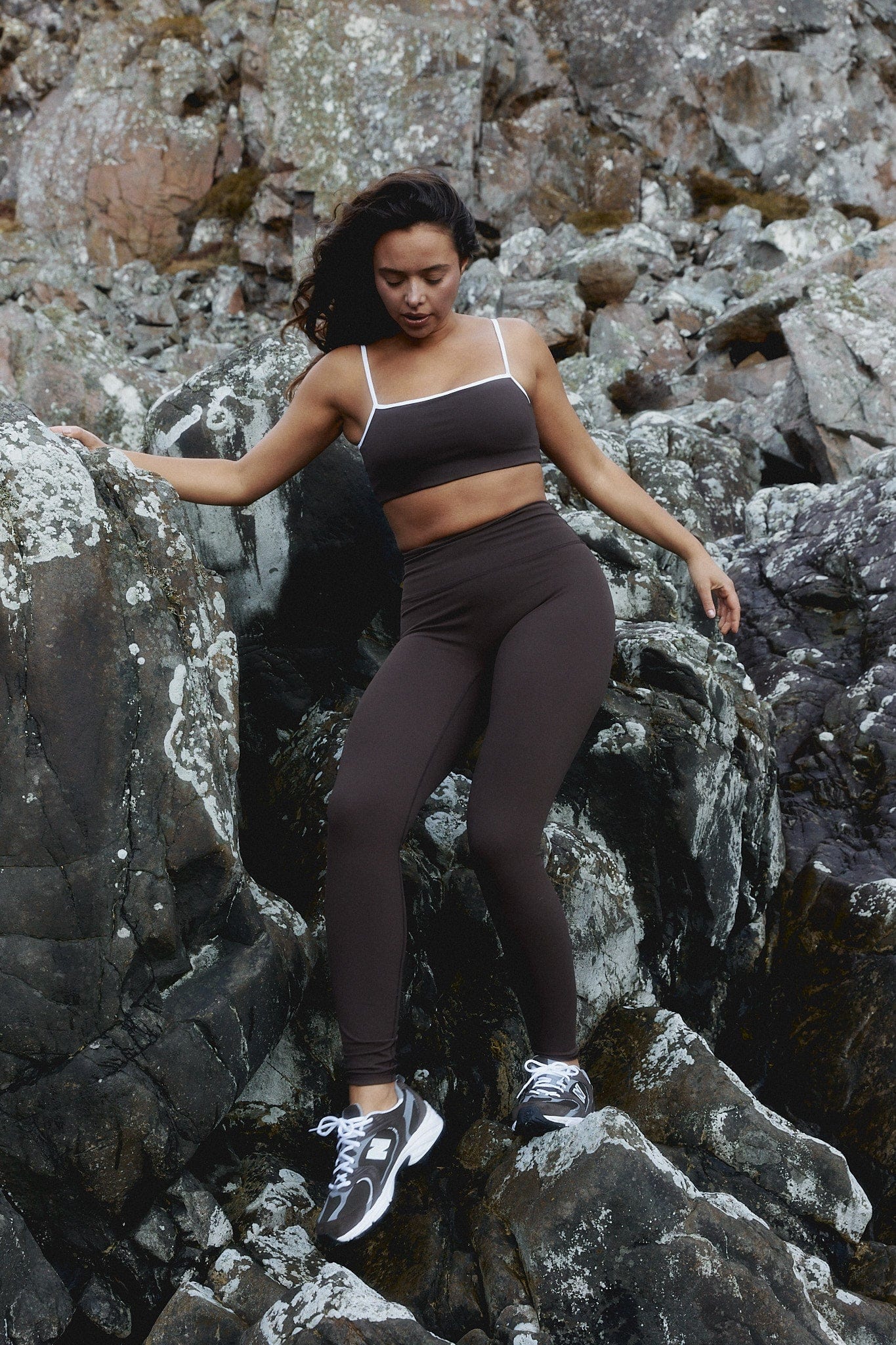 Sculpt Scrunch Tights - Pecan Brown - Image 4
